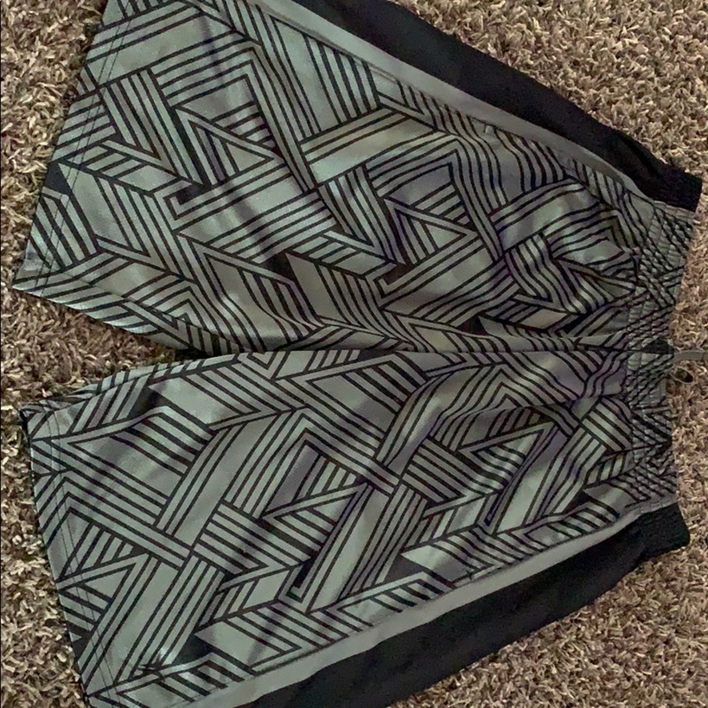 Old Navy basket shorts